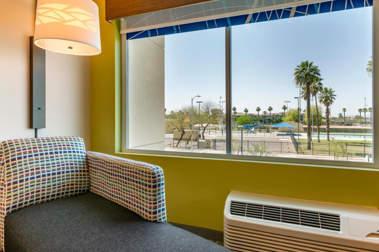 Holiday Inn Express & Suites - Phoenix Dwtn - State Capitol By Ihg Экстерьер фото