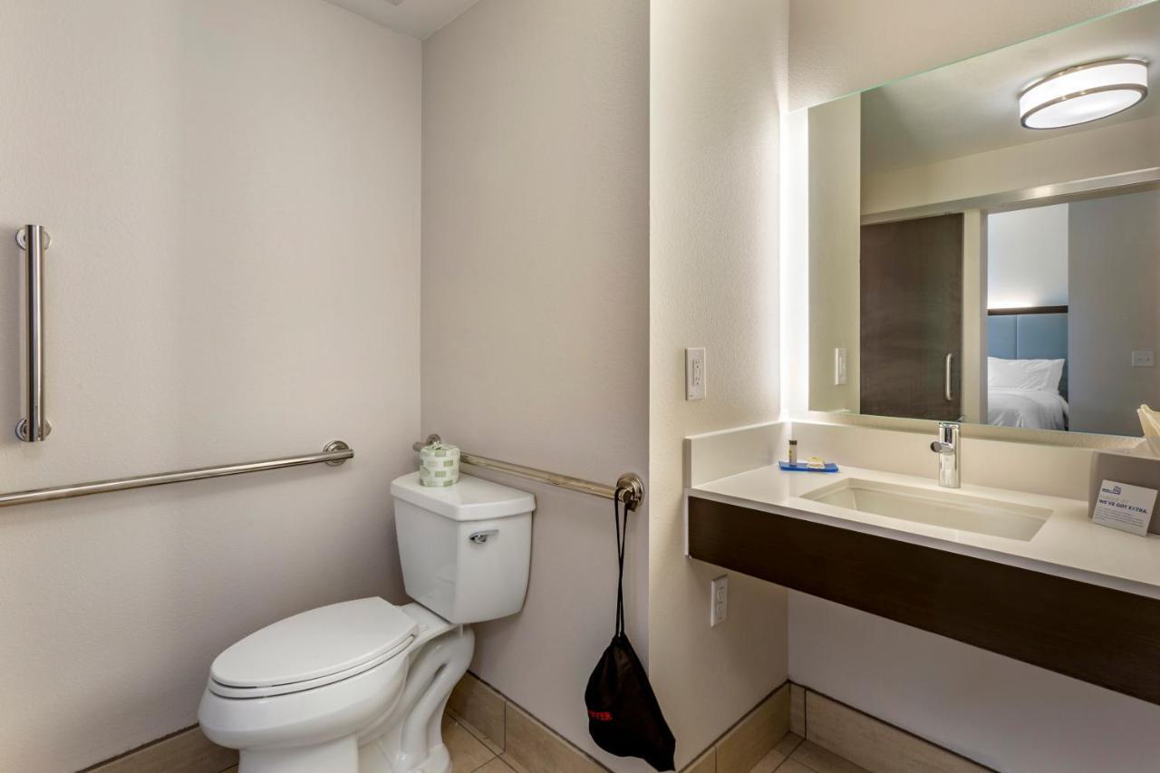 Holiday Inn Express & Suites - Phoenix Dwtn - State Capitol By Ihg Экстерьер фото